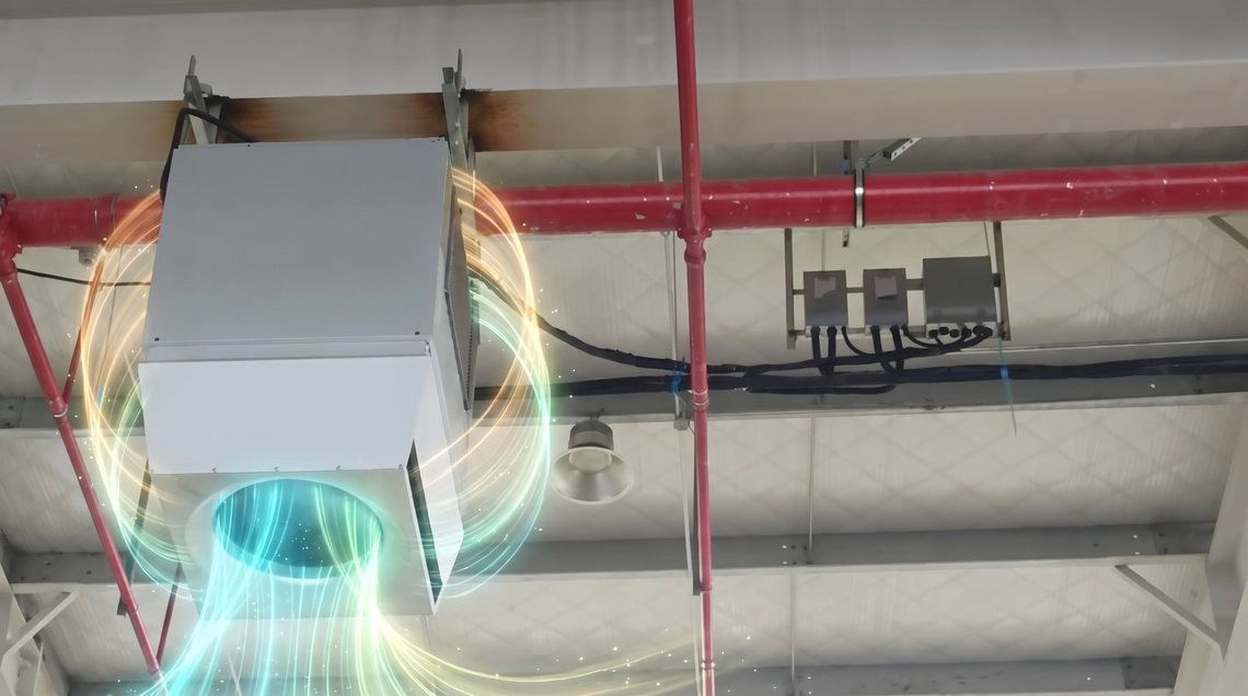Mycond OXA unit in a machine shop, cooled air flowing down to the working zone