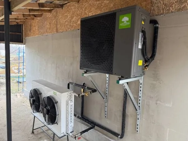 Suburban dwelling with MyCond Split heat pumps BeeHeat series